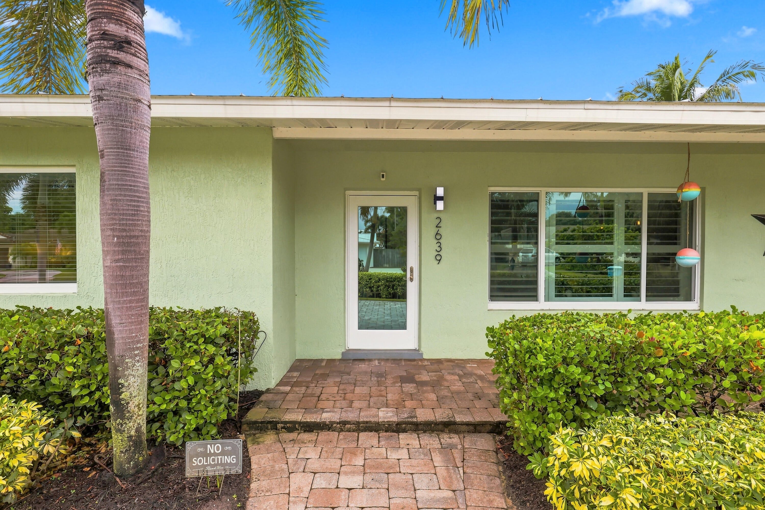 2639 SW 6th Street