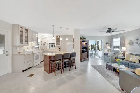 37024 Exuma Bay, Boynton Beach, FL MLS: R11074045