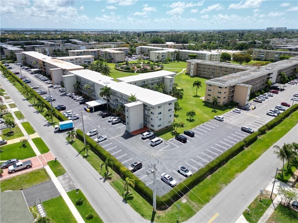 Photo of 130 NE 26 Avenue #203, Boynton Beach, FL 33435 (MLS # F10479456)
