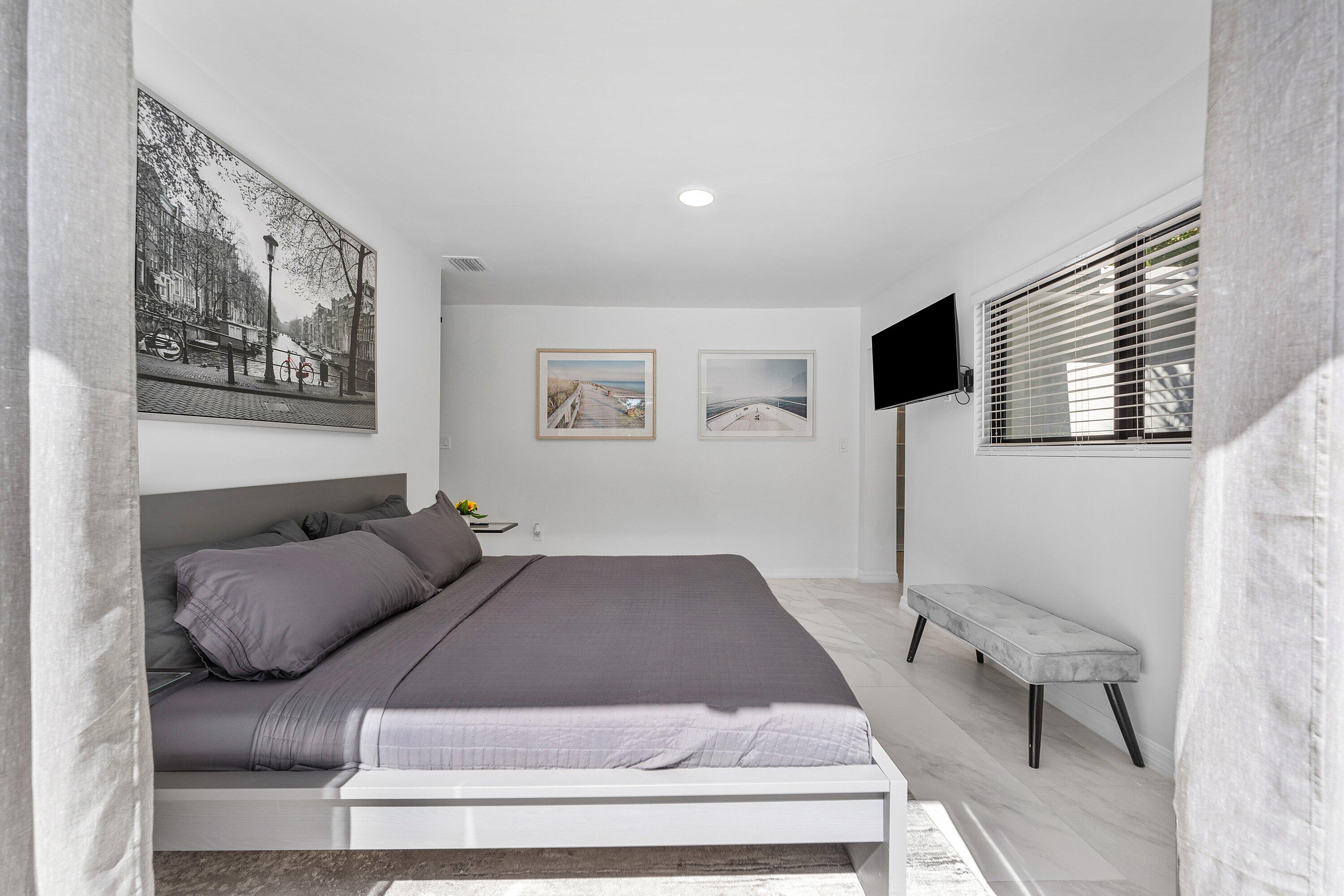 CORAL SHORES - Residential