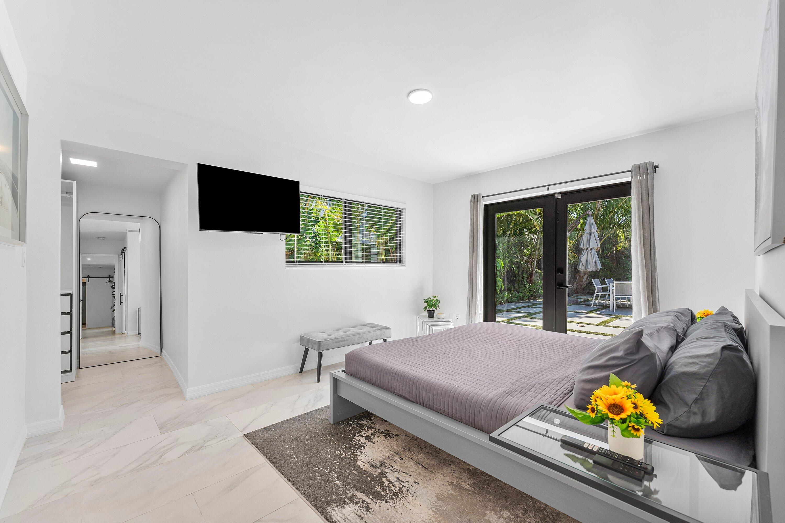CORAL SHORES - Residential