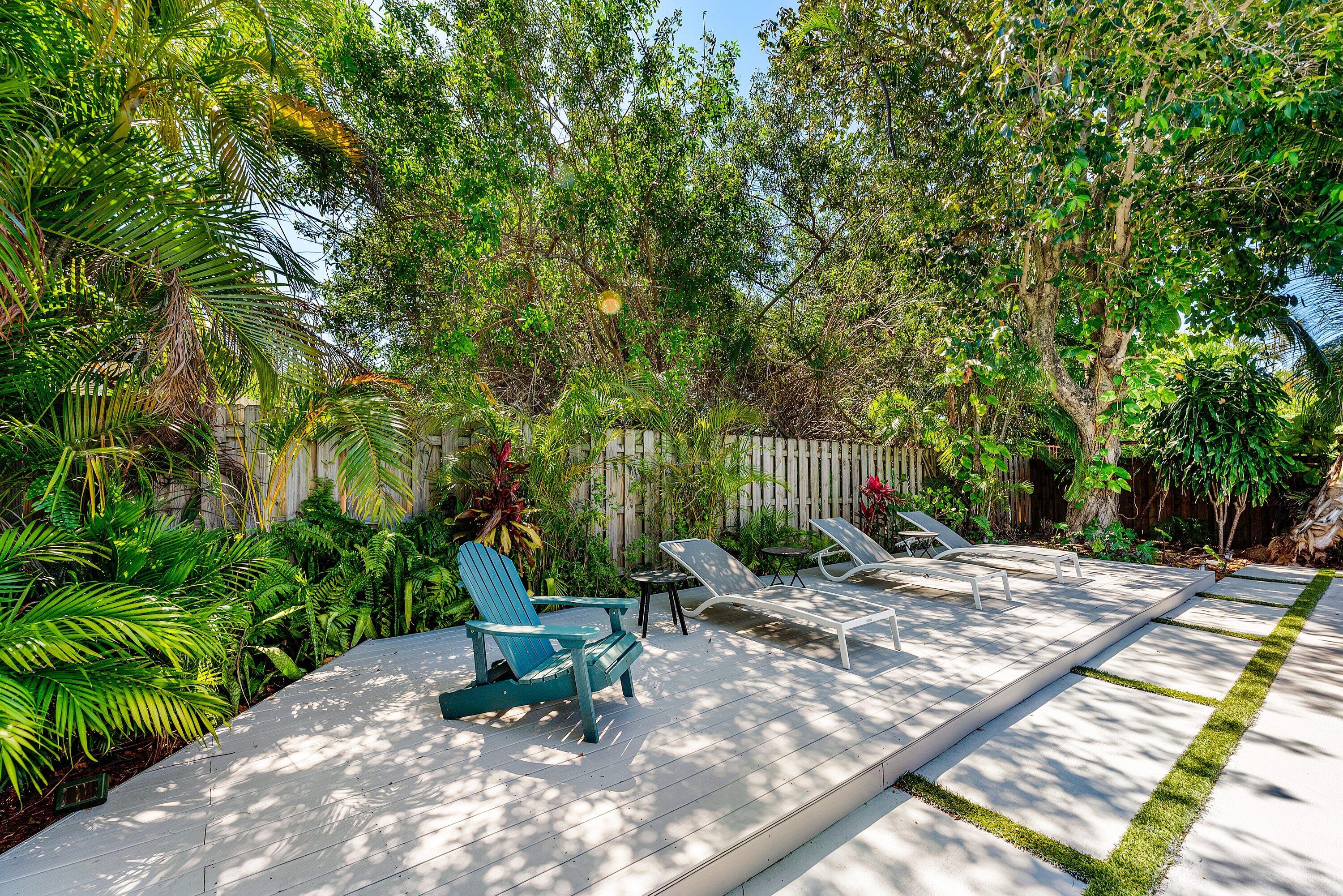 CORAL SHORES - Residential