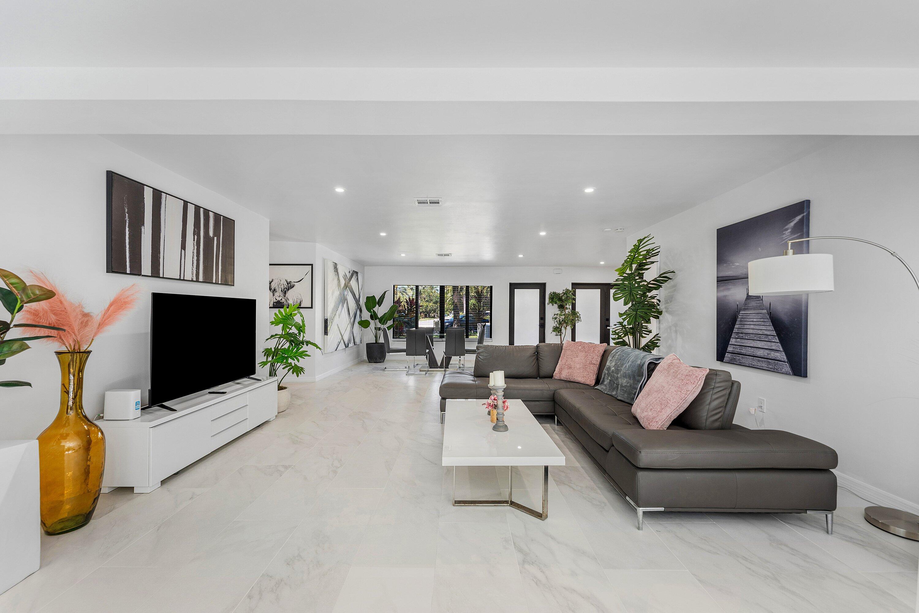 CORAL SHORES - Residential