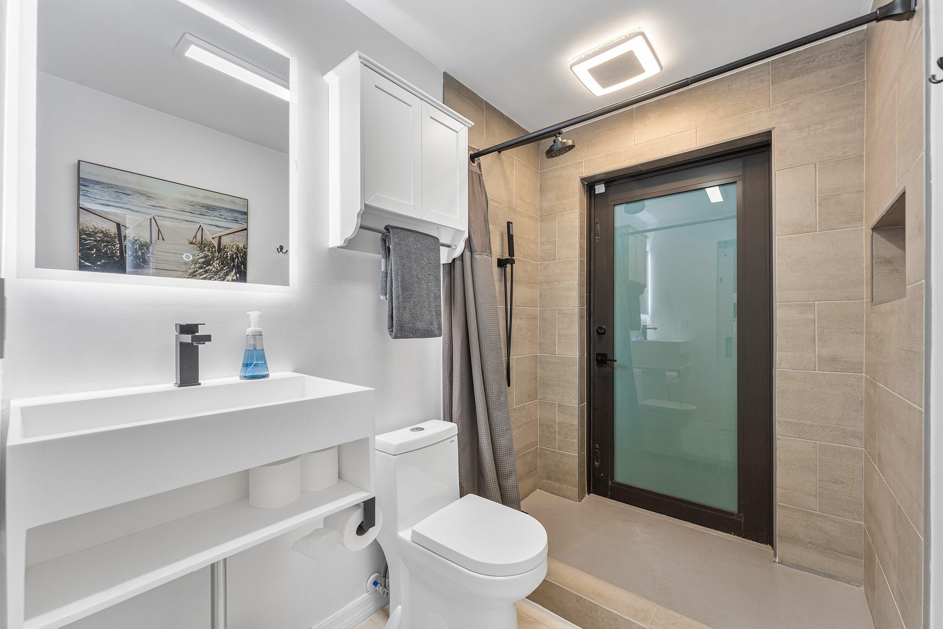CORAL SHORES - Residential
