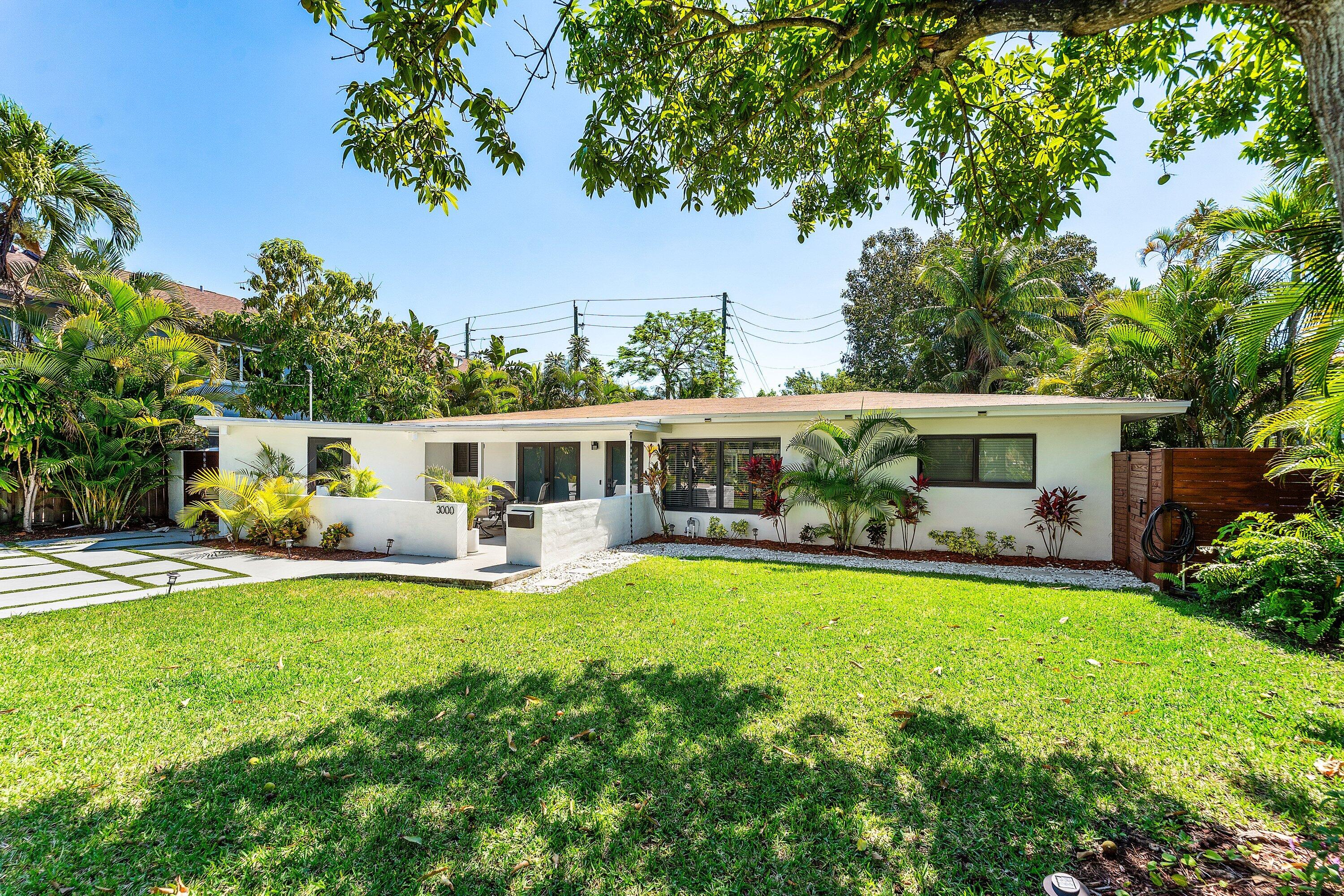 CORAL SHORES - Residential