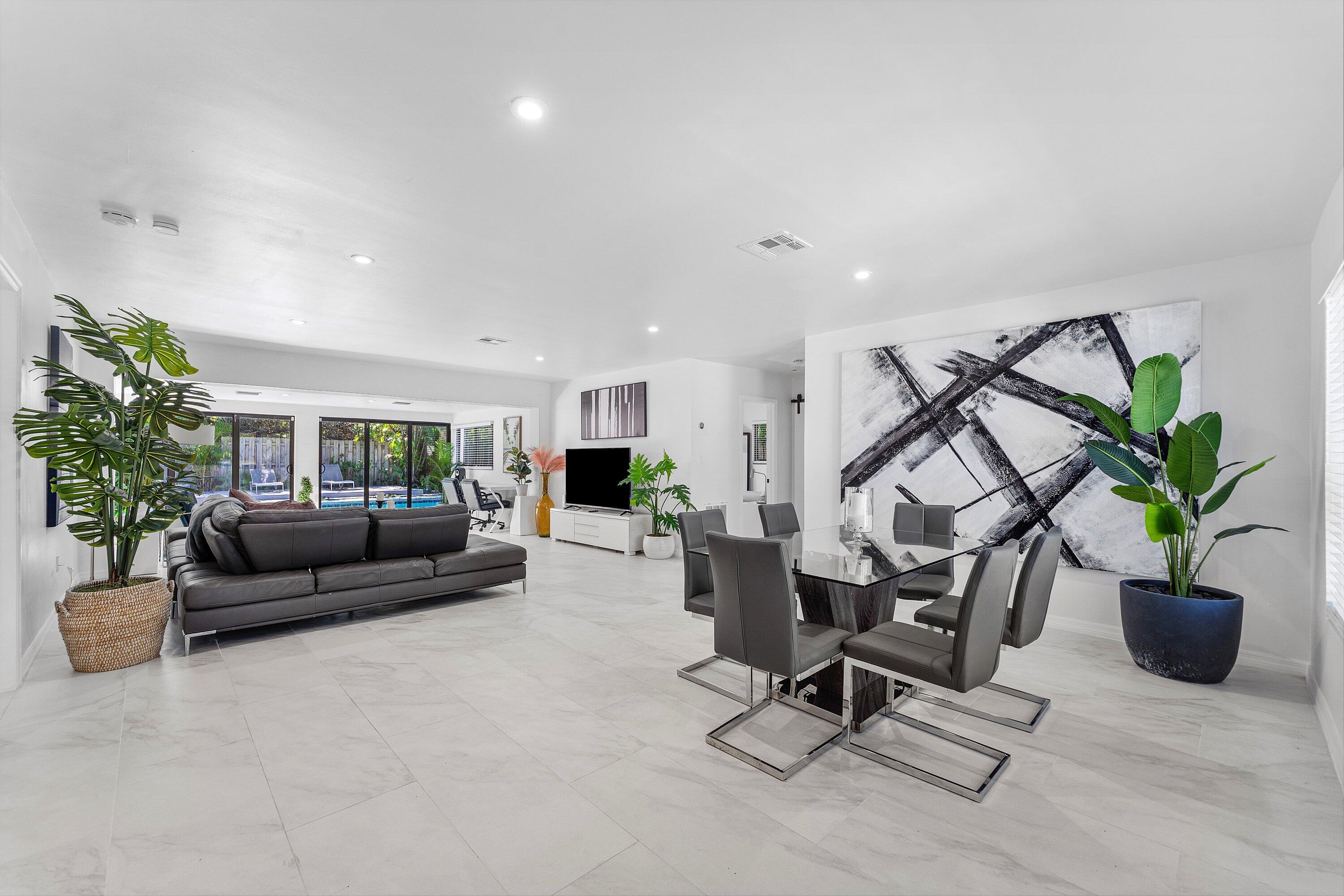CORAL SHORES - Residential