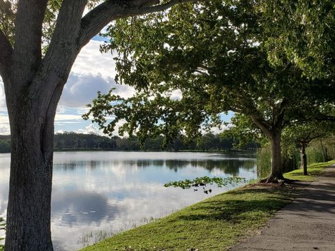 120 Royal Park Drive B4 Fort Lauderdale FL 33309