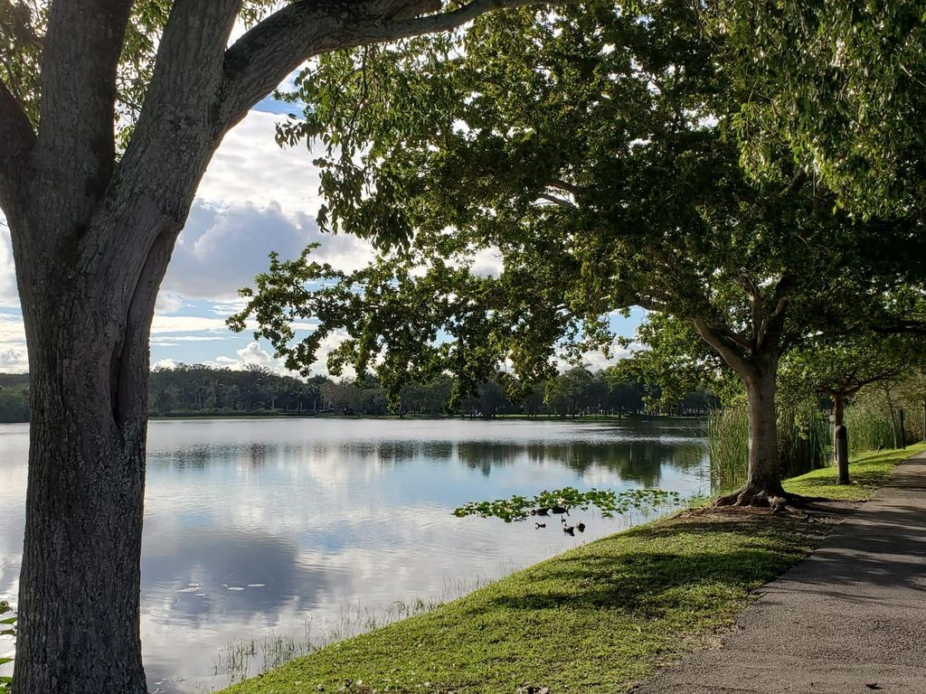 Photo of 120 Royal Park Dr #B4, Oakland Park, FL 33309 (MLS # F10541292)