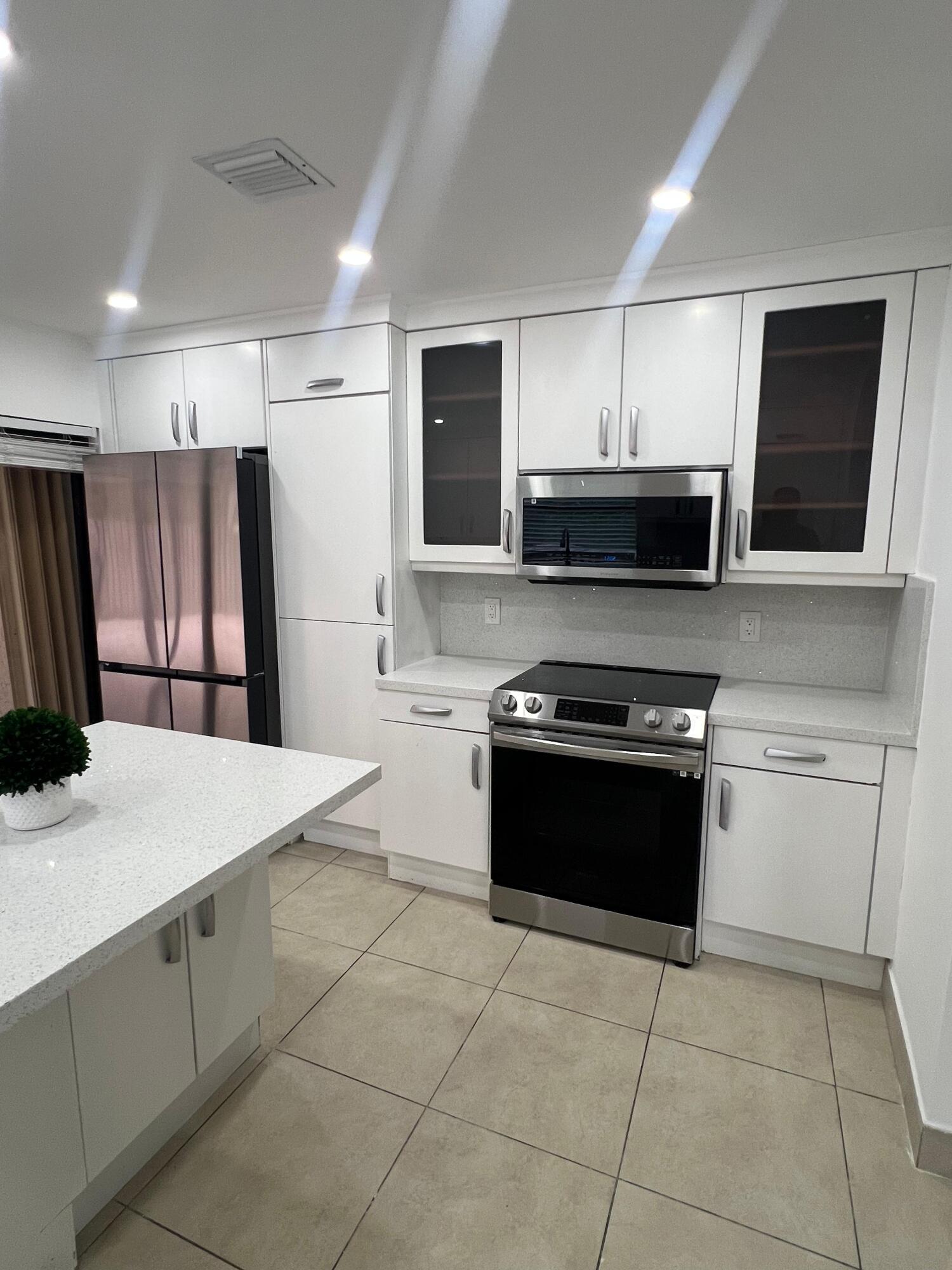 SIERRA DEL MAR - Residential