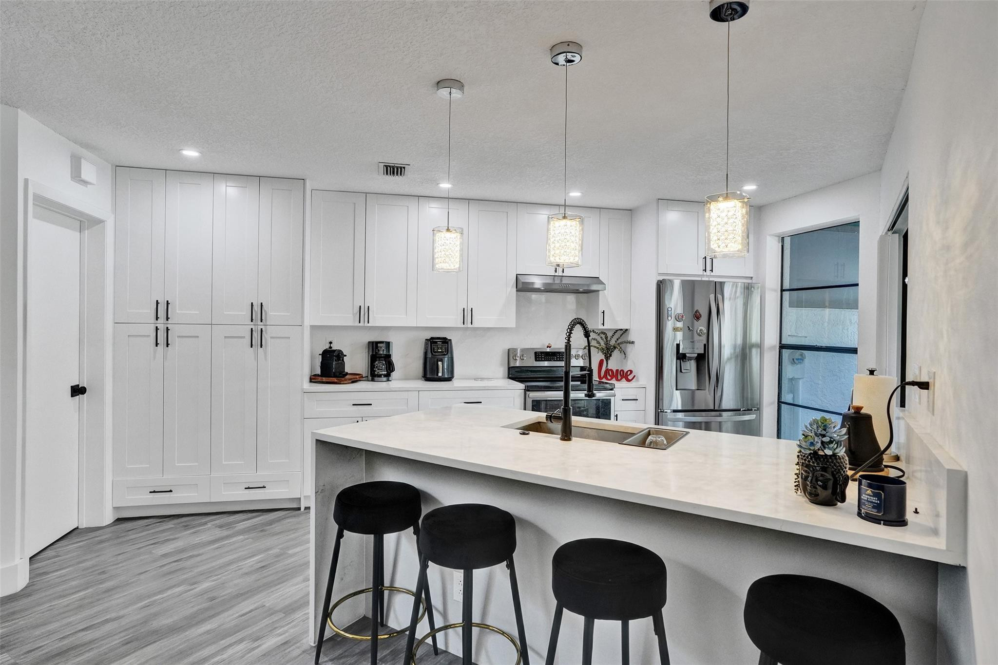 Deer Pointe - Residential Lease