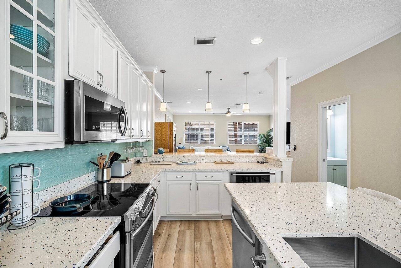 THE HARBORS - Residential