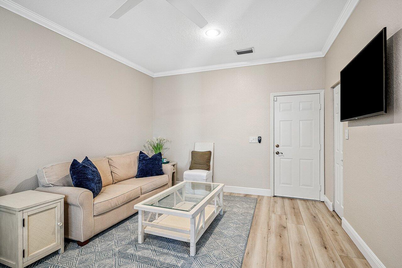 THE HARBORS - Residential