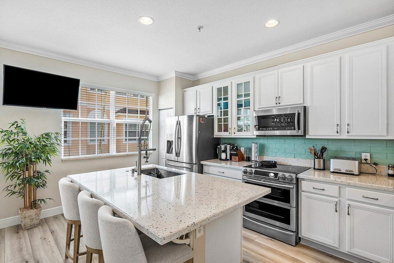 THE HARBORS - Residential