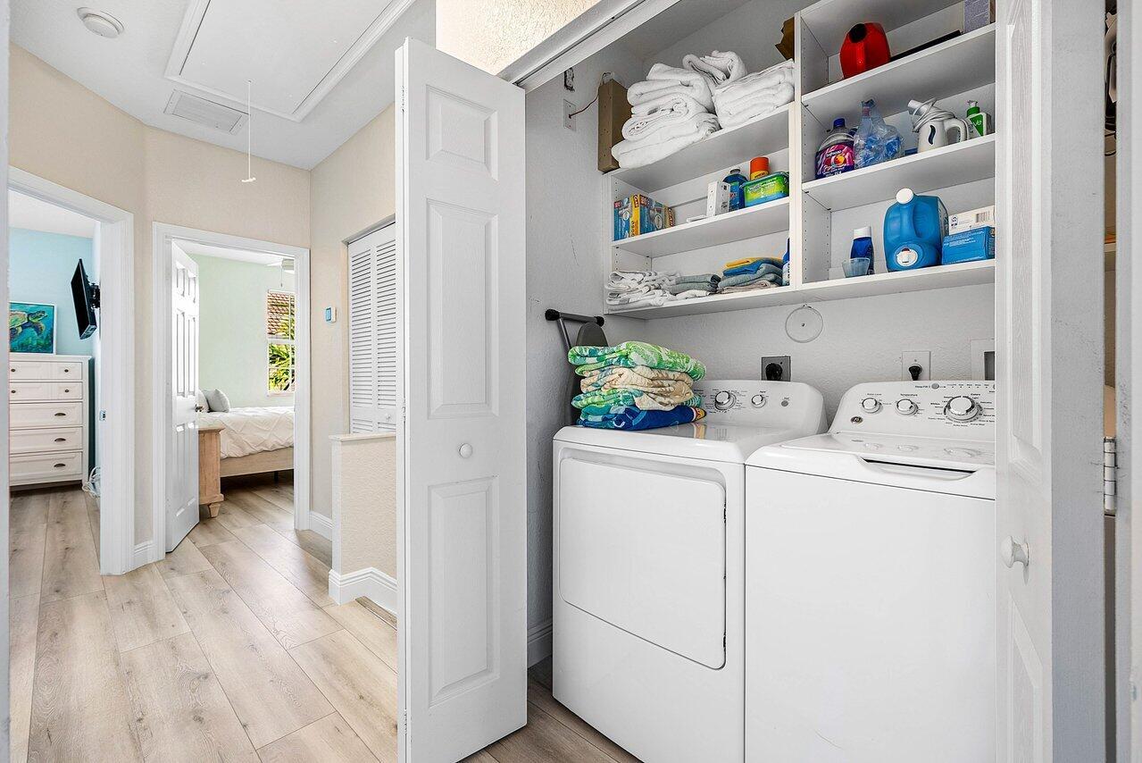 THE HARBORS - Residential