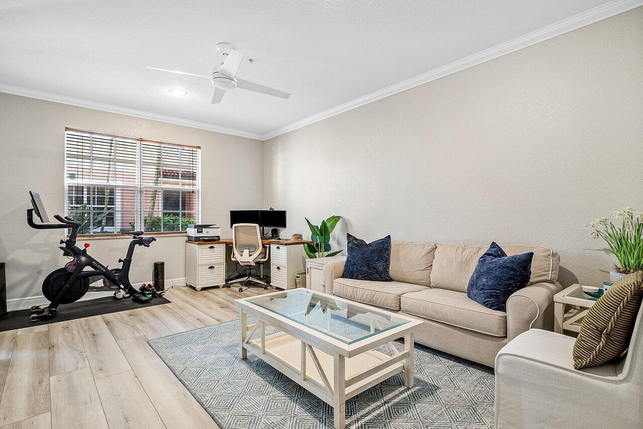 THE HARBORS - Residential