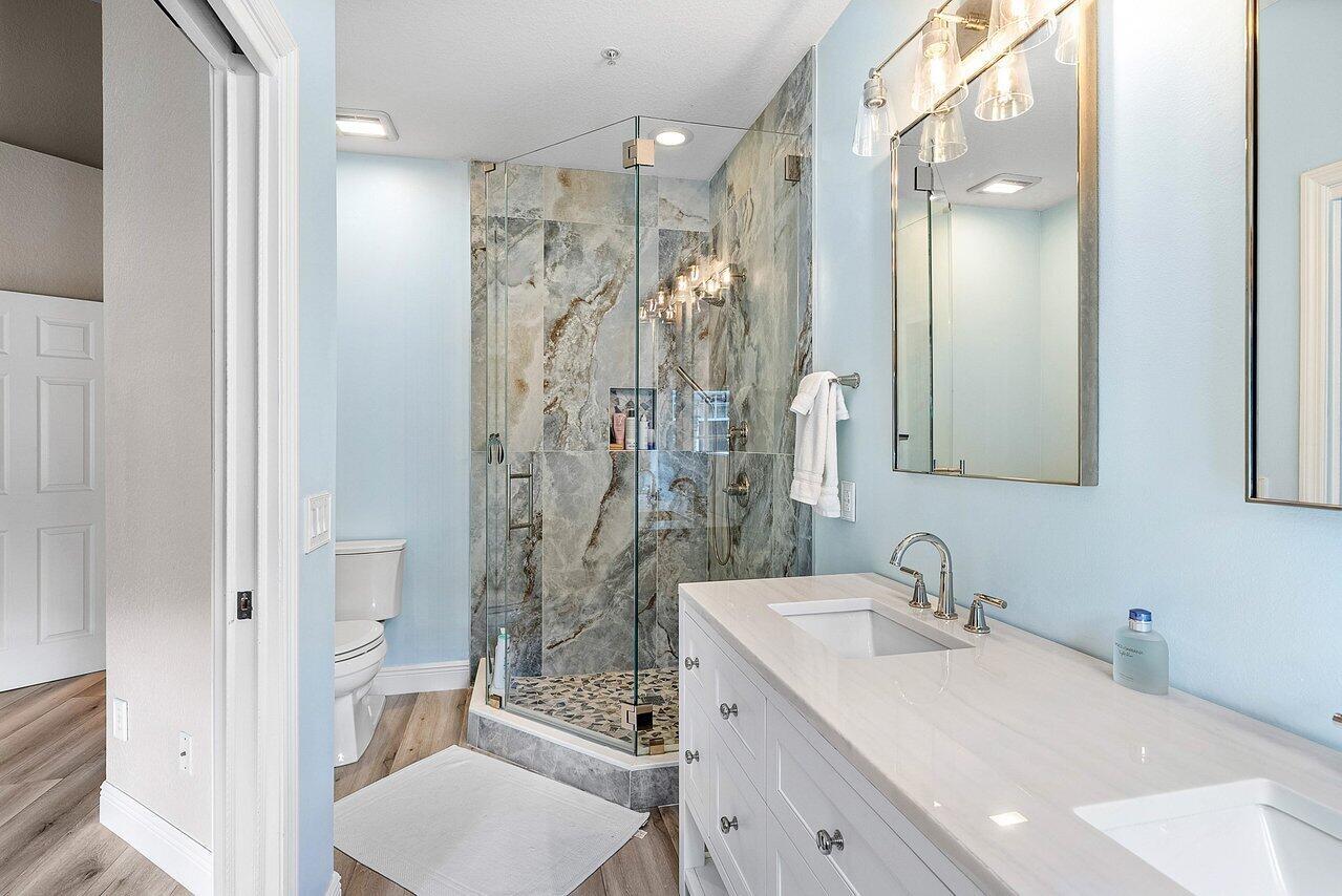 THE HARBORS - Residential