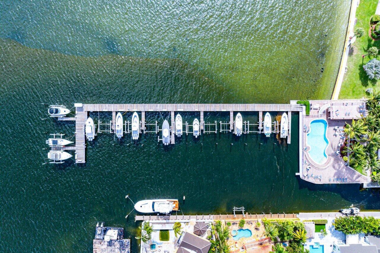 THE HARBORS - Residential