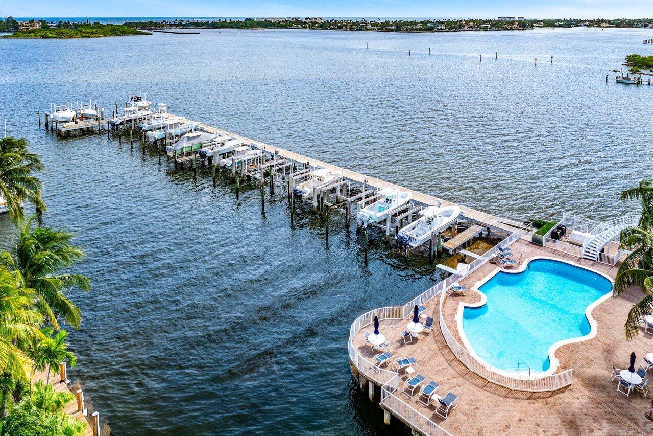 THE HARBORS - Residential