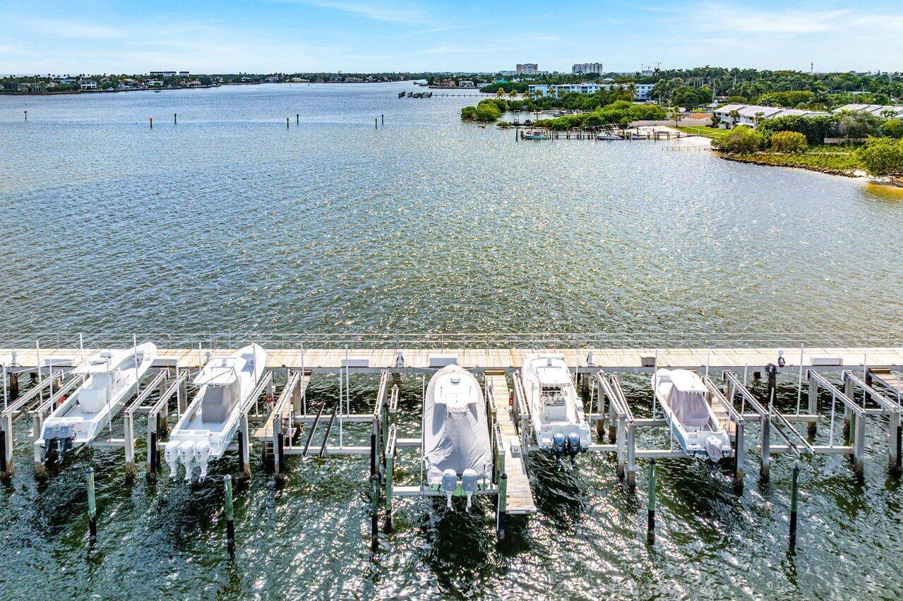 THE HARBORS - Residential