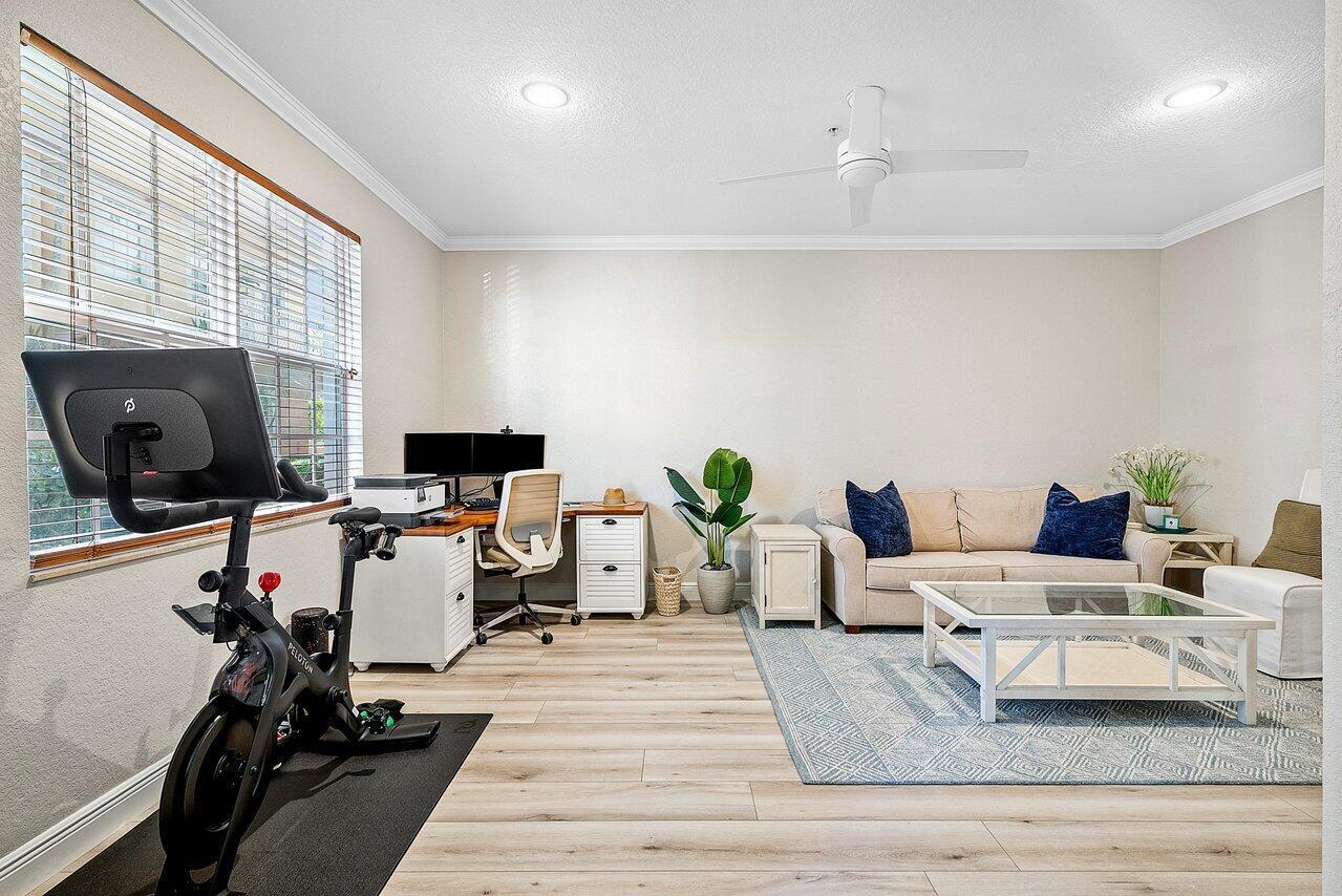 THE HARBORS - Residential