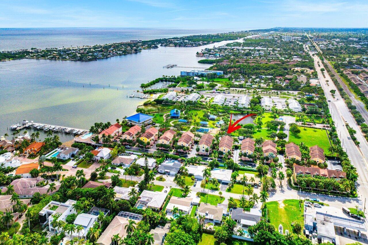 THE HARBORS - Residential