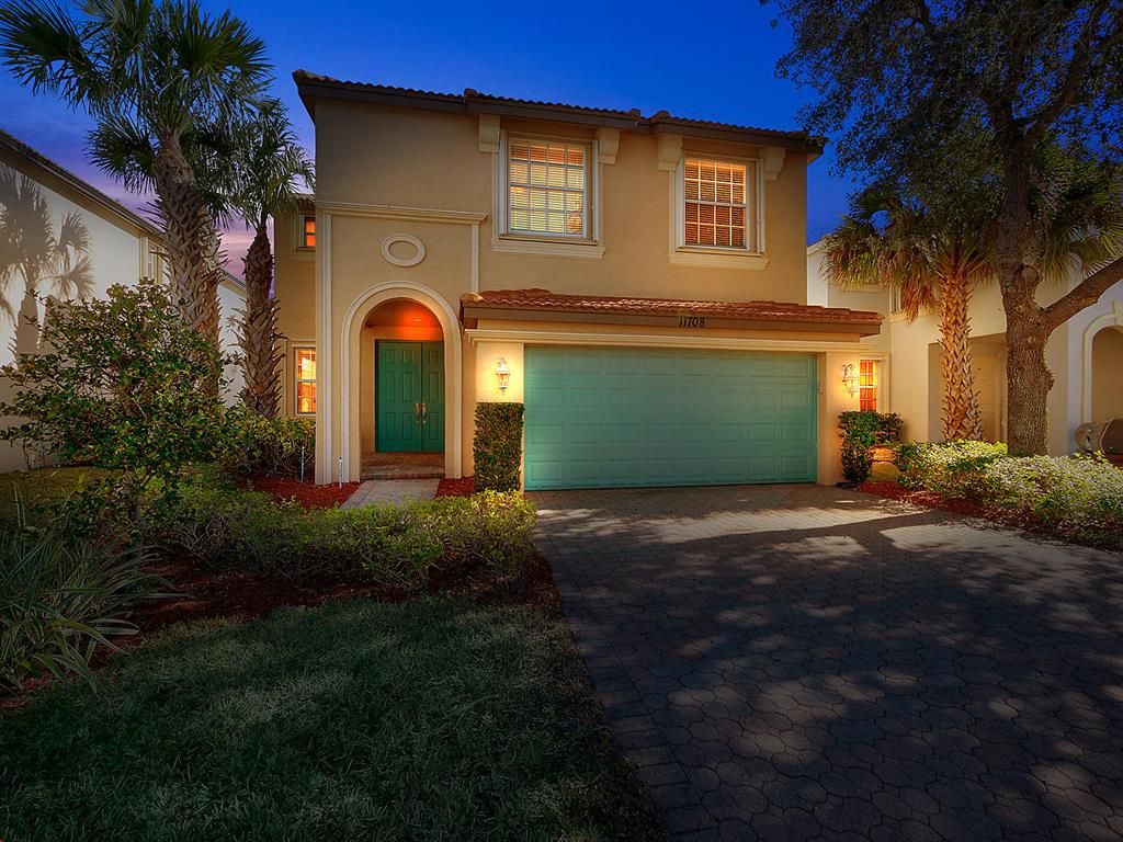 Photo of 11708 SW Bennington Circle, Port Saint Lucie, FL 34987 (MLS # R10688533)