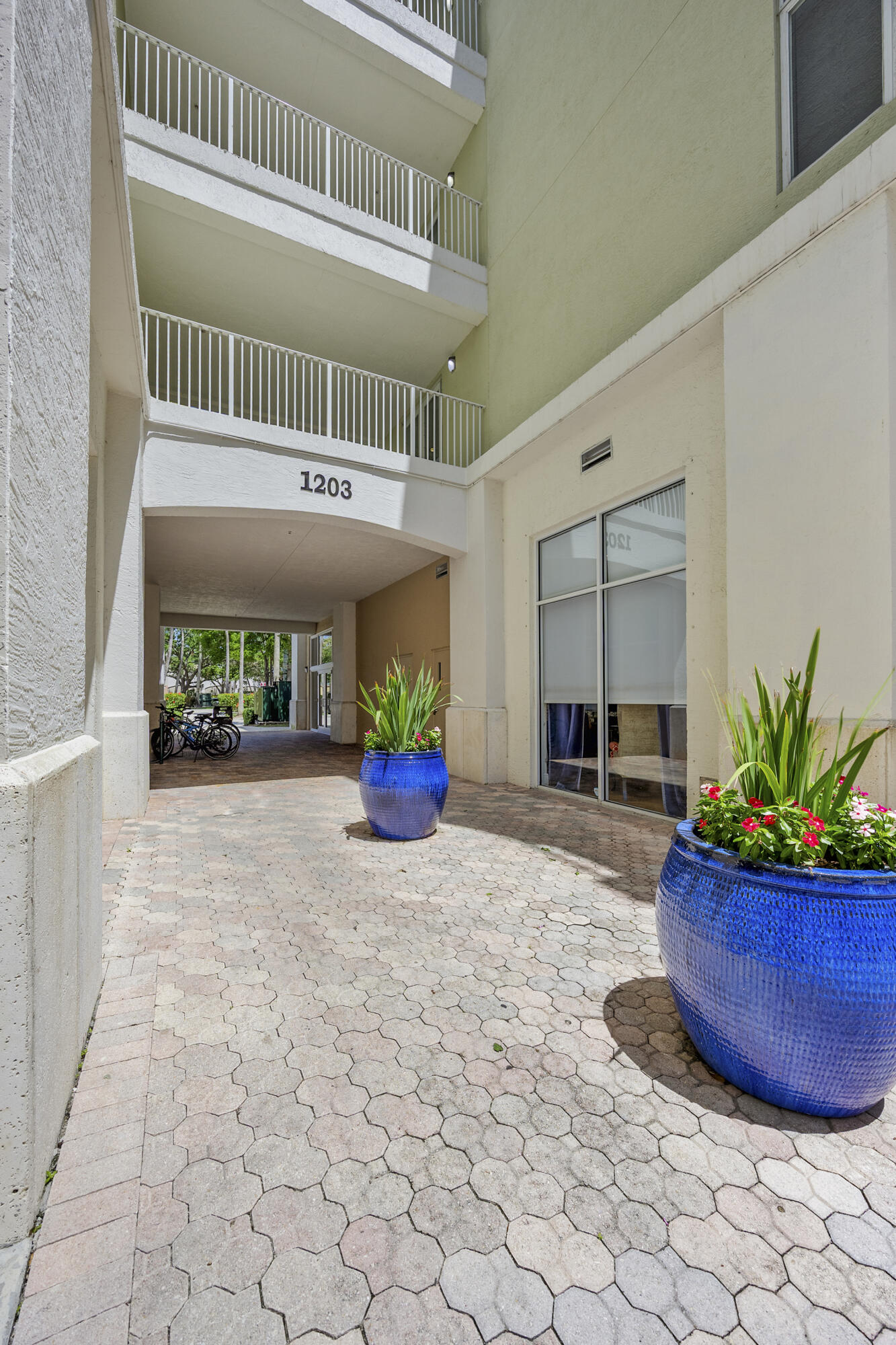 VILLAGE AT ABACOA CONDO - Residential Lease