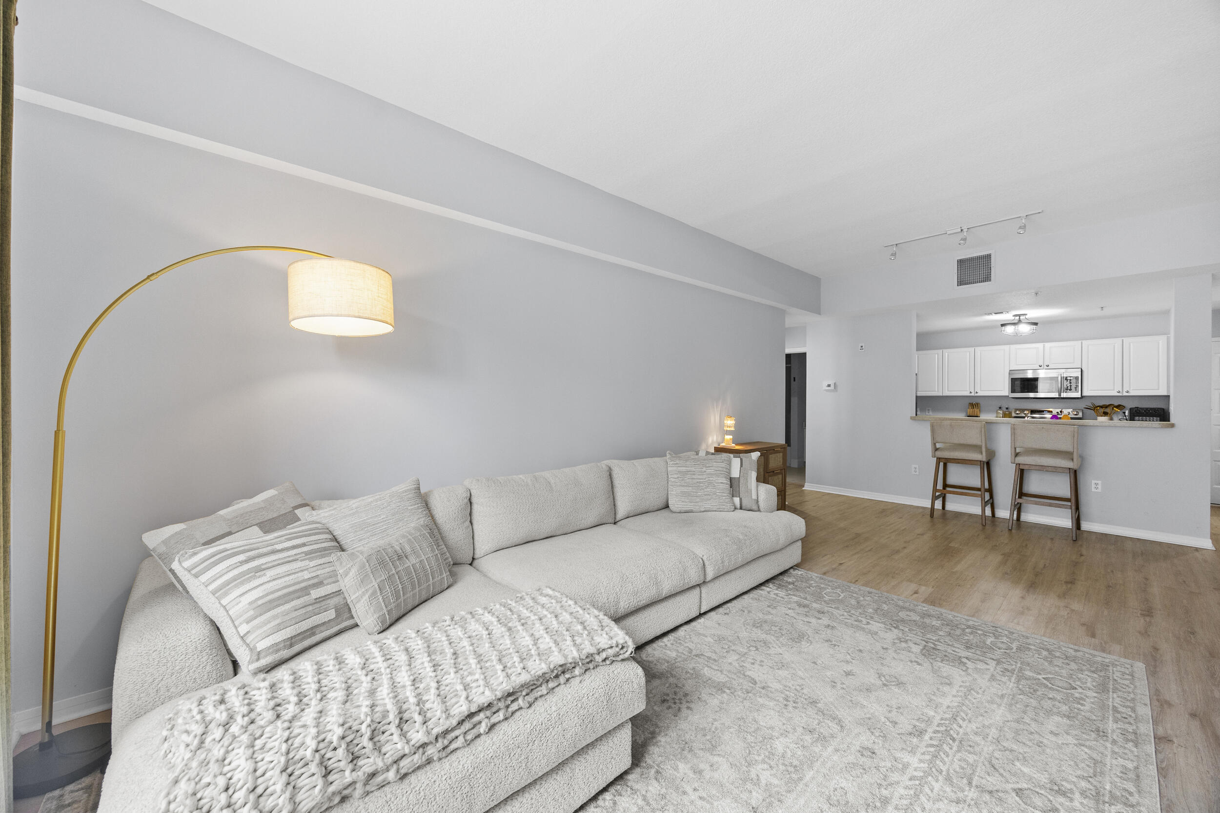 VILLAGE AT ABACOA CONDO - Residential Lease