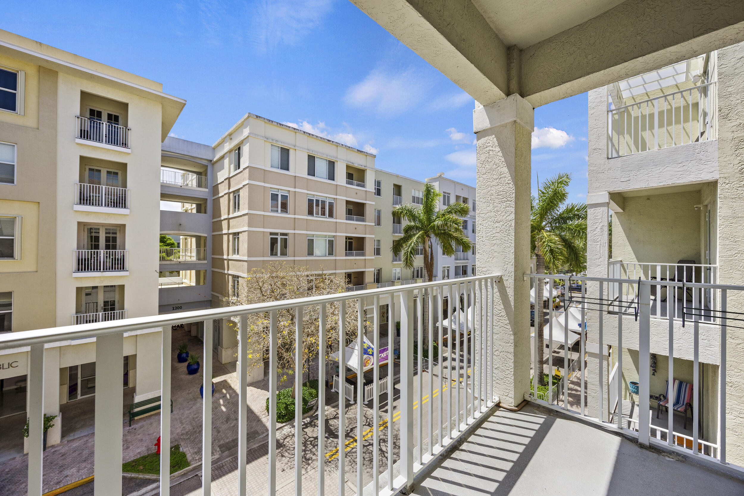 VILLAGE AT ABACOA CONDO - Residential Lease