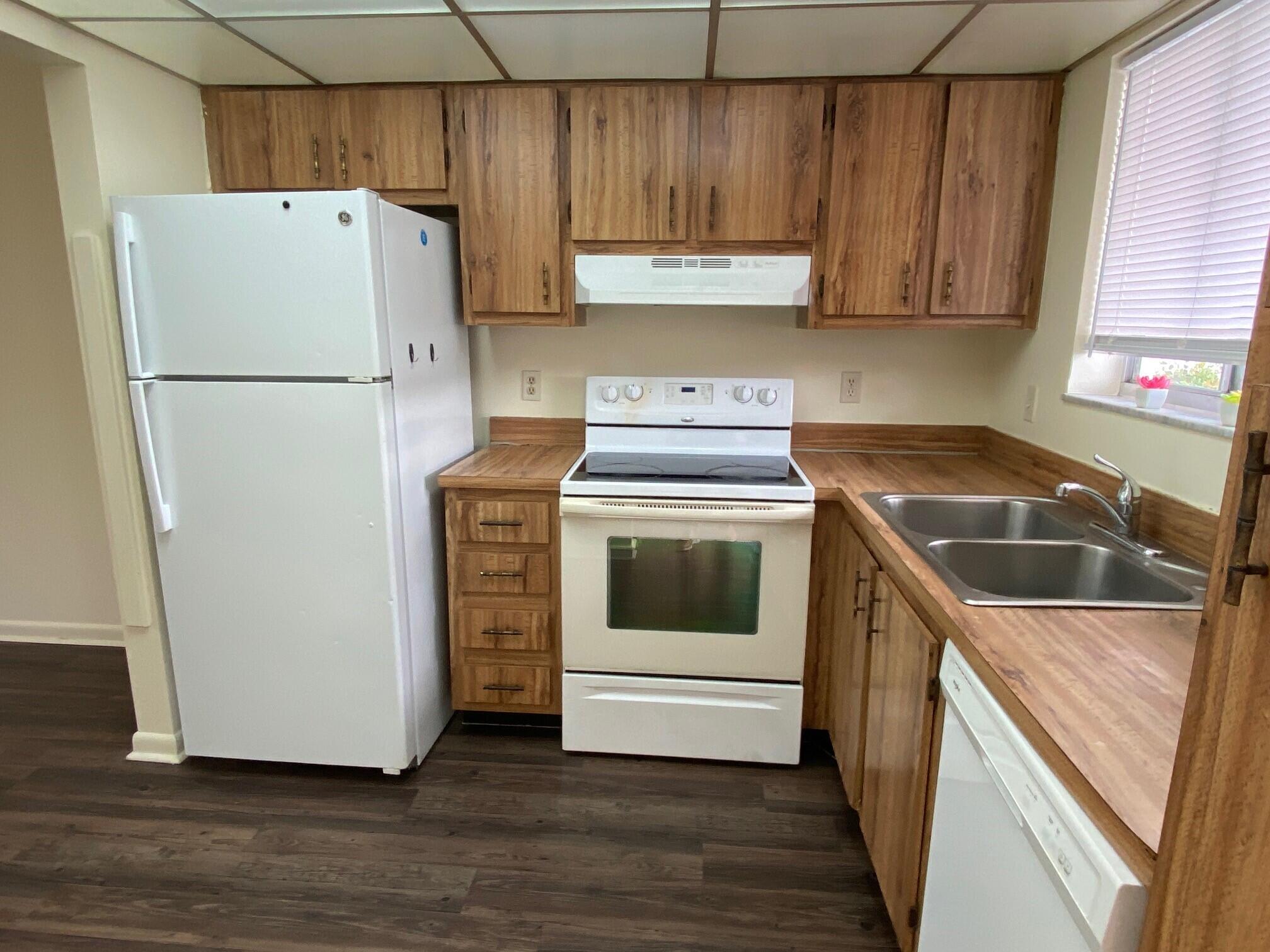 Waterway Club Apartments - Commercial Sale