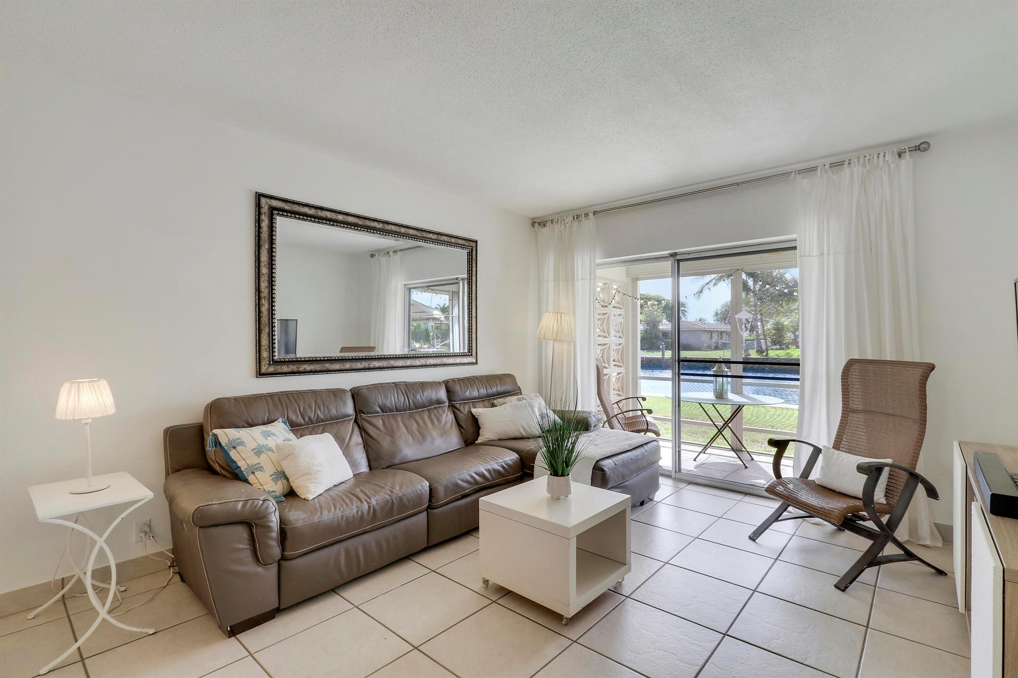 LAKESHORE LODGE CO-OP - Residential