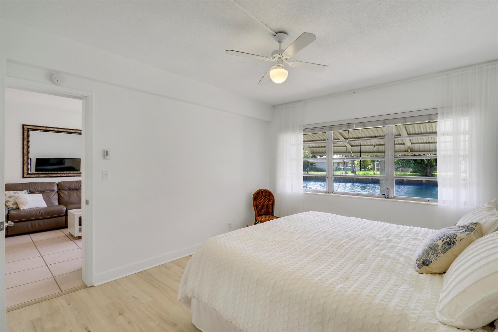 LAKESHORE LODGE CO-OP - Residential