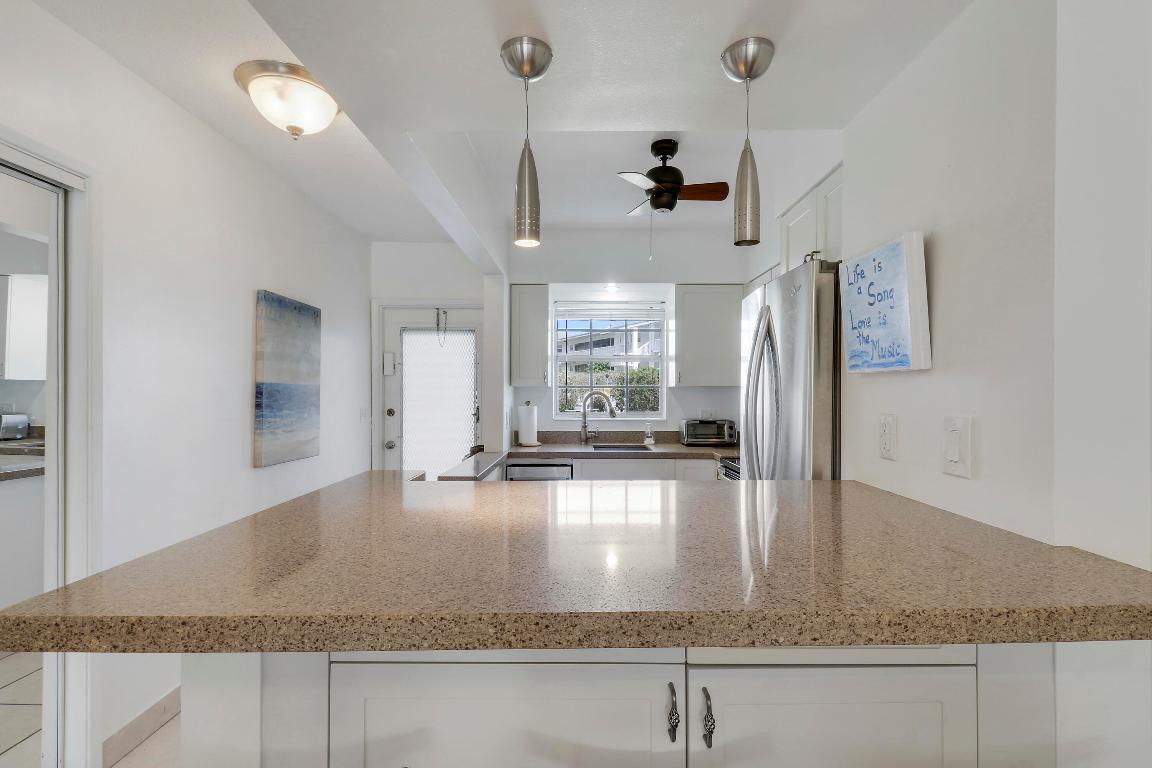 LAKESHORE LODGE CO-OP - Residential