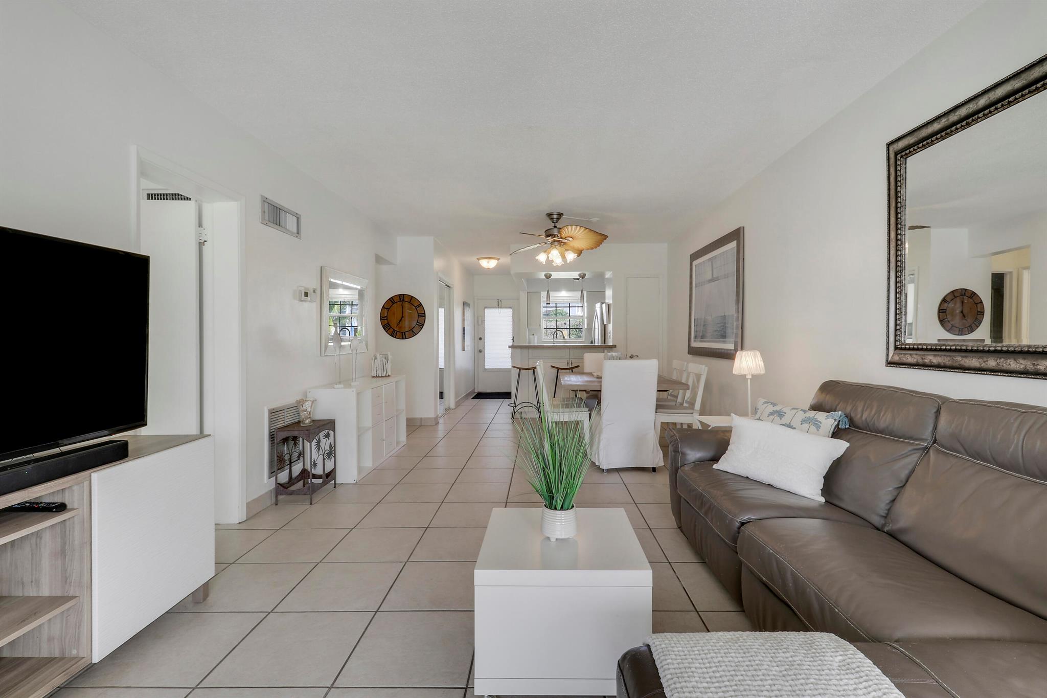LAKESHORE LODGE CO-OP - Residential