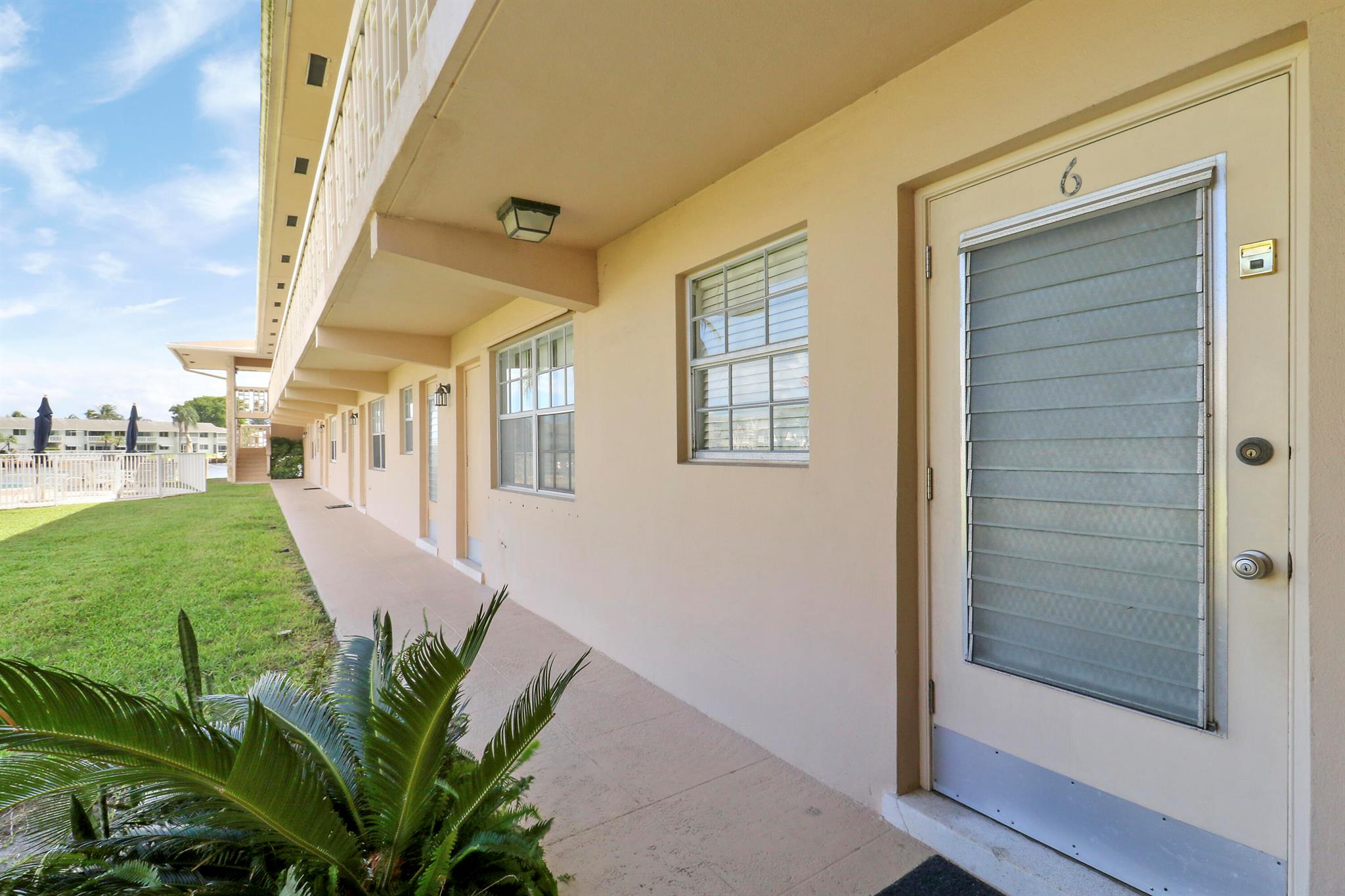 LAKESHORE LODGE CO-OP - Residential
