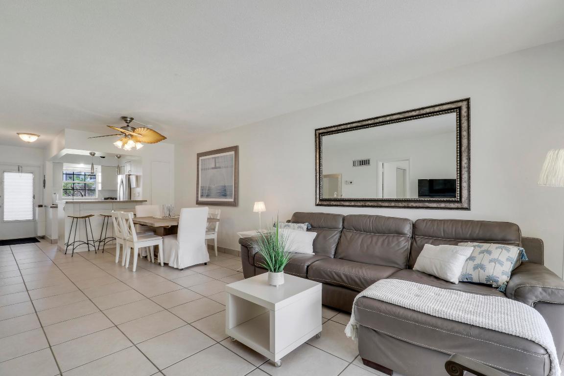 LAKESHORE LODGE CO-OP - Residential