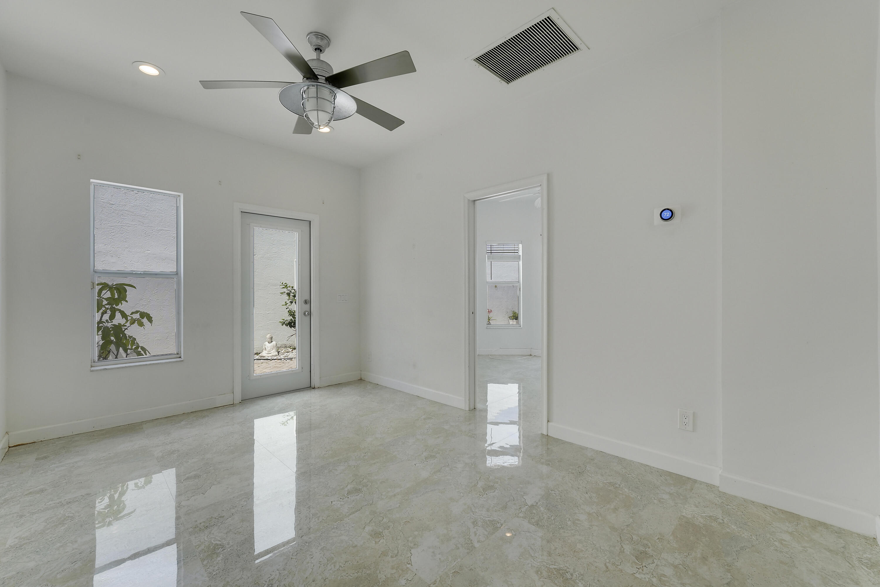 MYKONOS COURT OF BOCA GOLF & TENNIS CLUB - Residential