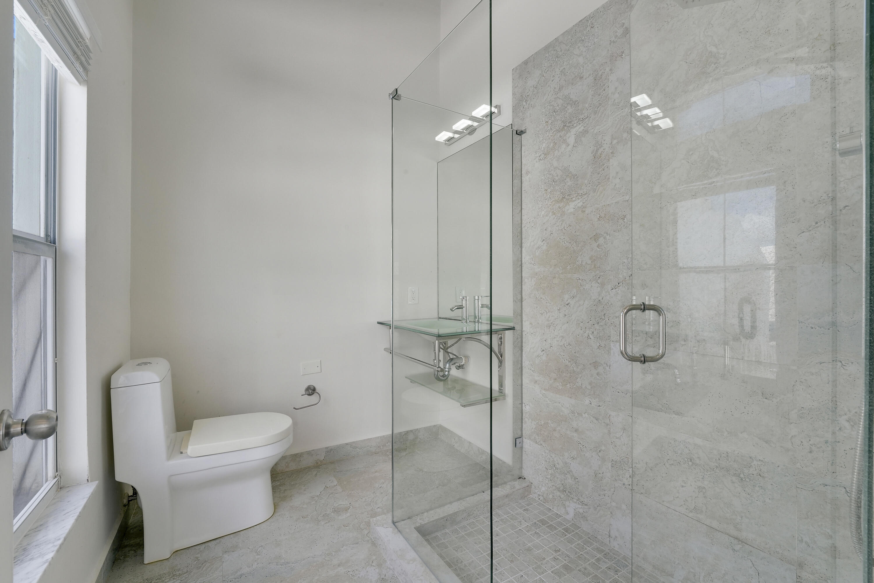 MYKONOS COURT OF BOCA GOLF & TENNIS CLUB - Residential