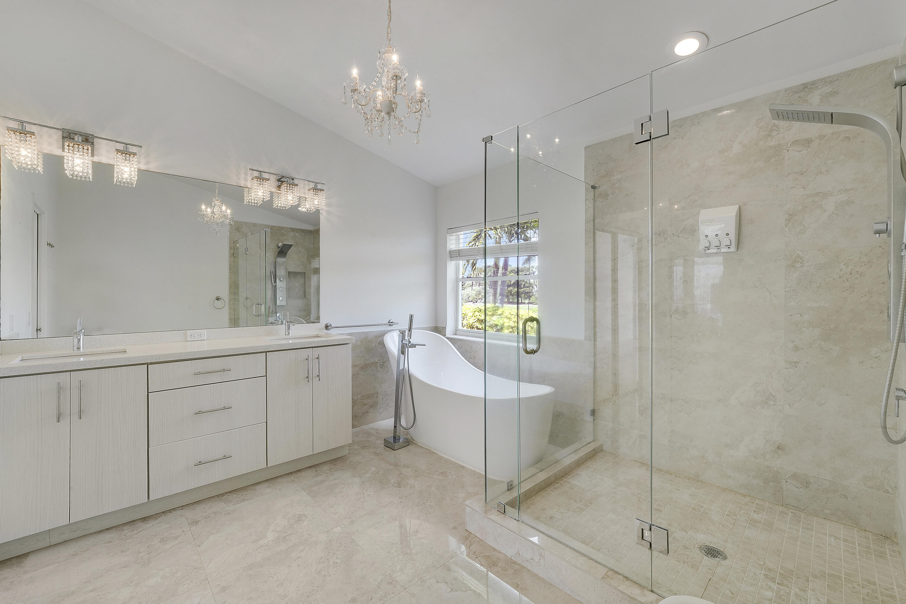 MYKONOS COURT OF BOCA GOLF & TENNIS CLUB - Residential