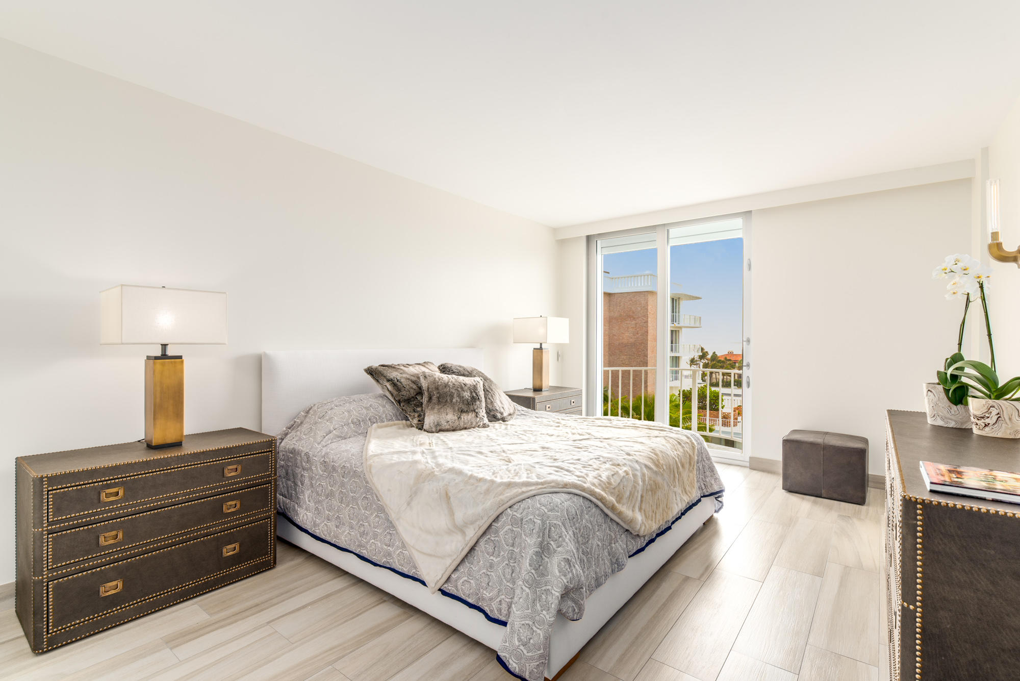 WINTHROP HOUSE COND DECL - Residential