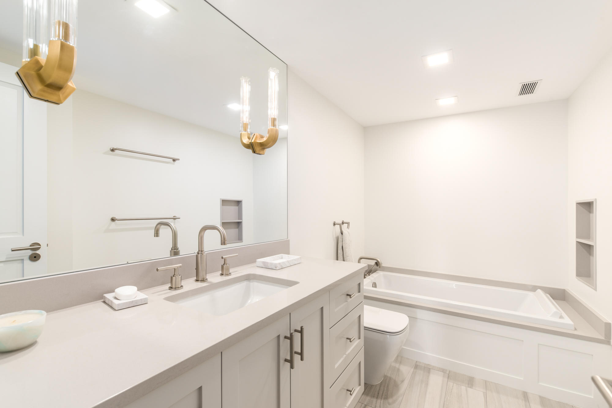 WINTHROP HOUSE COND DECL - Residential