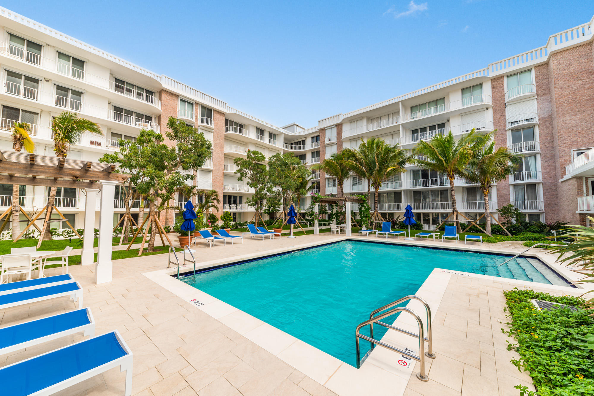 WINTHROP HOUSE COND DECL - Residential