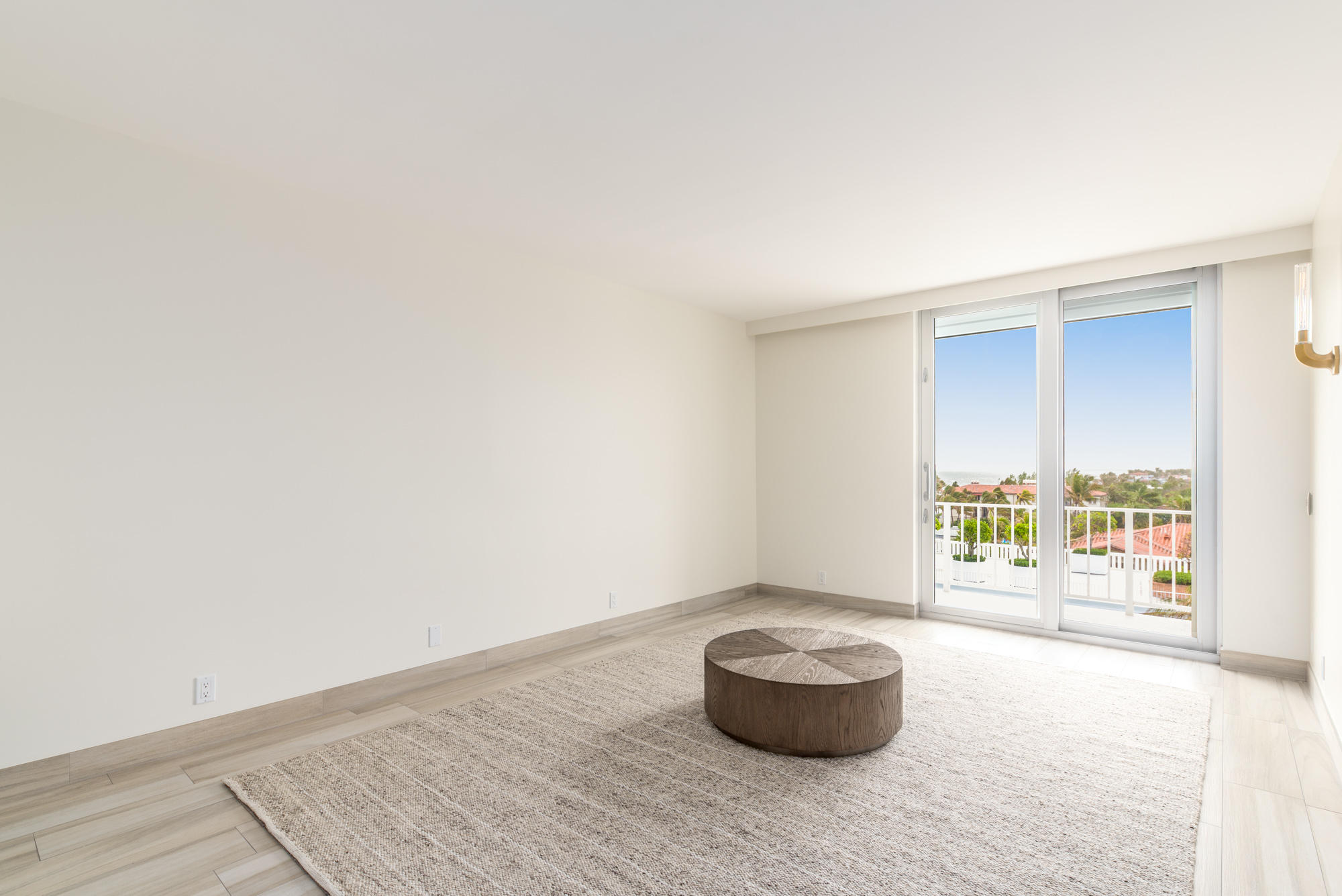 WINTHROP HOUSE COND DECL - Residential