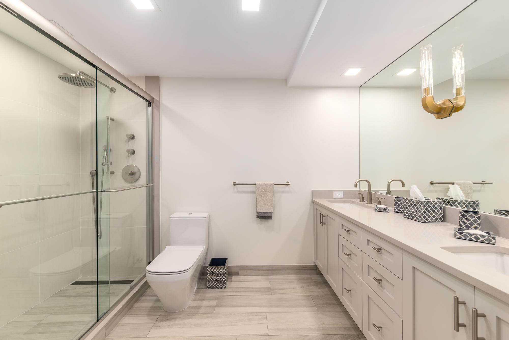 WINTHROP HOUSE COND DECL - Residential