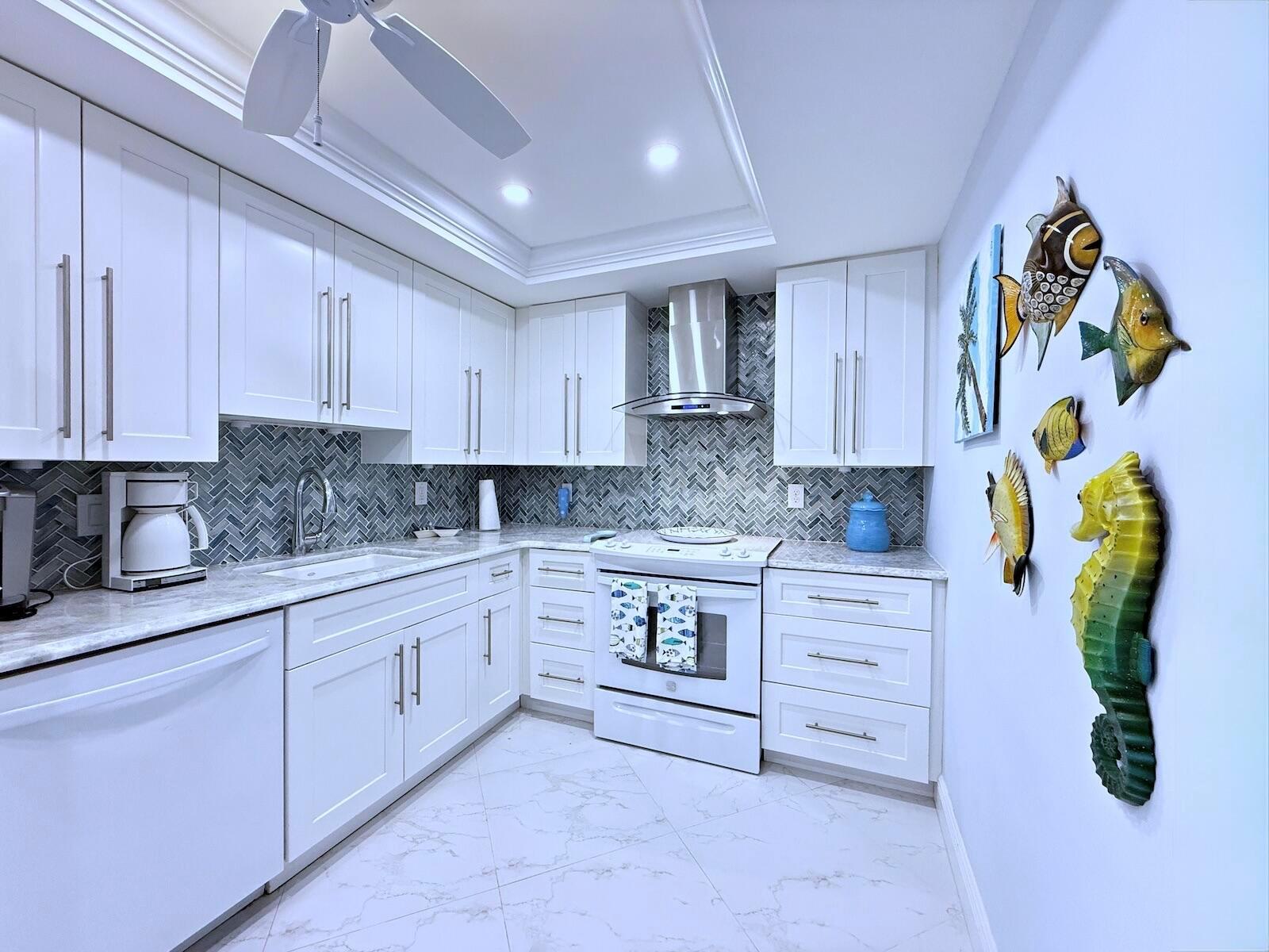 BARCLAY CONDO - Residential Lease