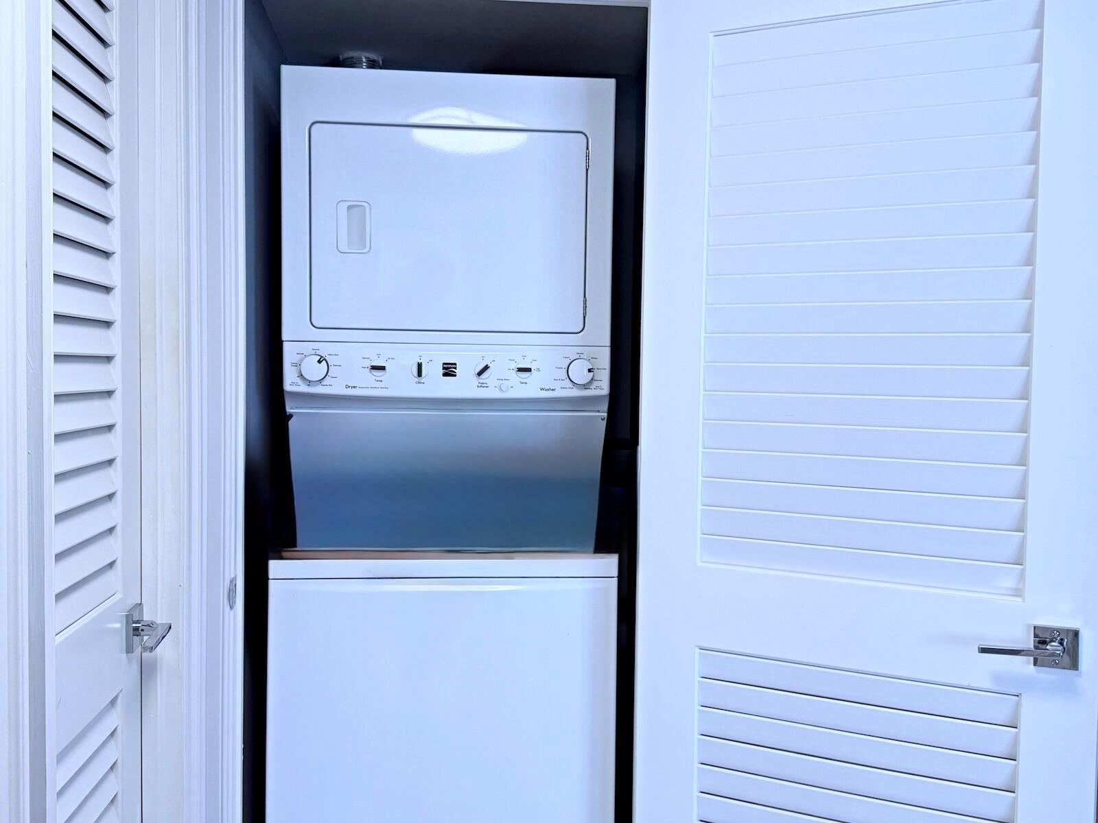 BARCLAY CONDO - Residential Lease