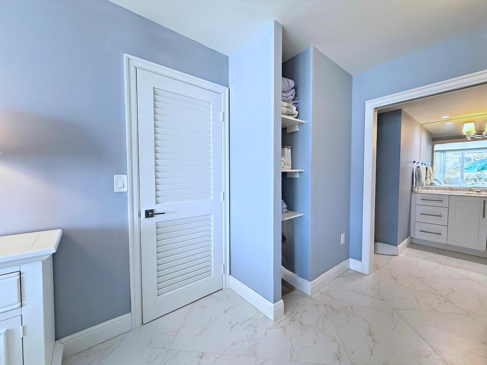 BARCLAY CONDO - Residential Lease