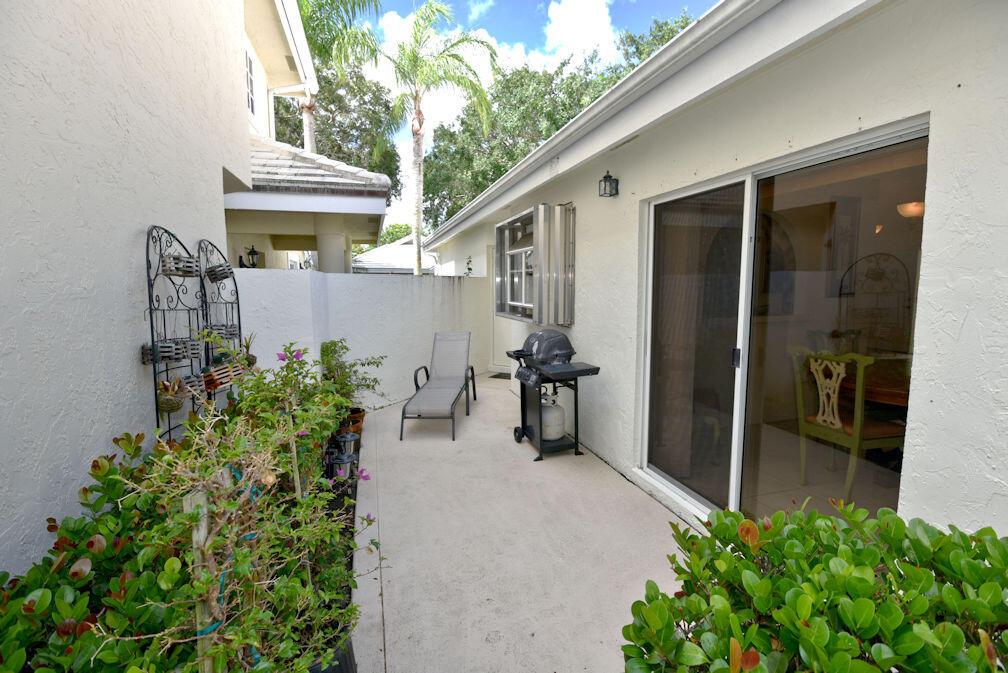 CANTERBURY AT PGA NATIONAL - Residential