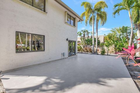 A home in Deerfield Beach