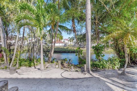 A home in Deerfield Beach